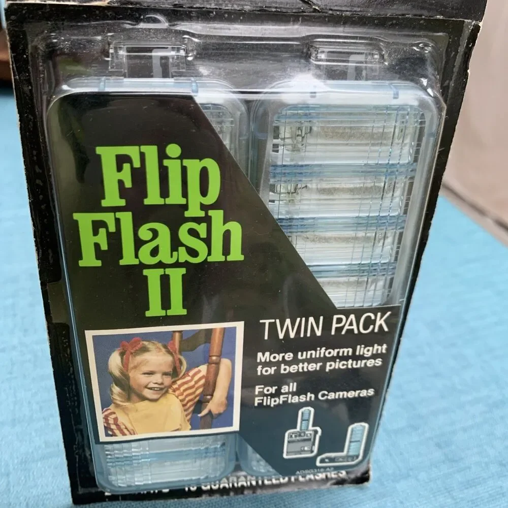Vintage GE General Electric Flip Flash II For Cameras UNUSED 16 Flashes
